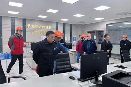 开云手机平台-开云（中国）股份公司总经理傅利才一行检查指导110千伏变电站技改工作