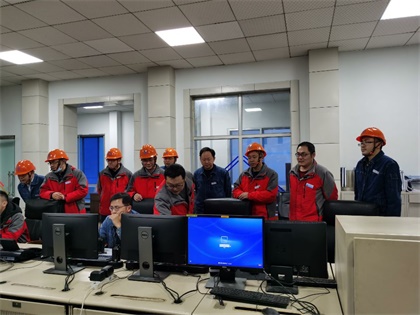 开云手机平台-开云（中国）股份公司领导节后第一天深入基层慰问公司员工