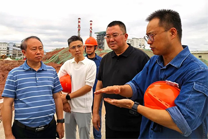 开云手机平台-开云（中国）股份公司党委书记廖廷君一行到10万吨/年绿色精细化学品项目建设现场调研指导工作